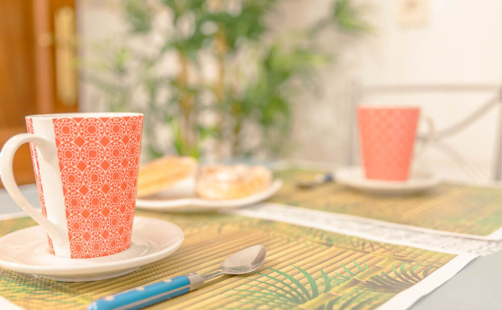 Apartamento cuarto derecha - Desayuno