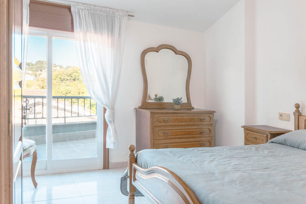 Apartamento cuarto izquierda - Habitación con terraza